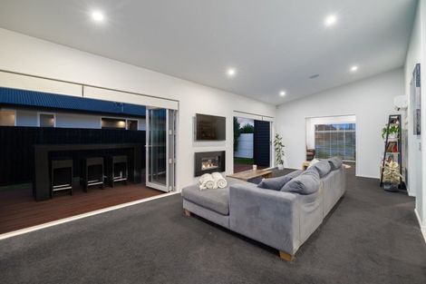 Photo of property in 115 Metehau Street, Marshland, Christchurch, 8083