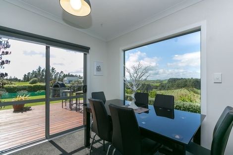 Photo of property in 281 Upland Road, Tarurutangi, New Plymouth, 4372