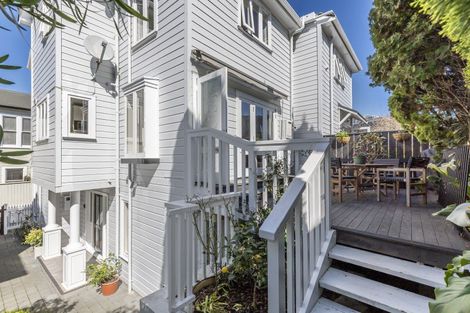 Photo of property in 12b Hobson Street, Thorndon, Wellington, 6011