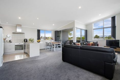 Photo of property in 27 Tory Way, Omokoroa, 3114