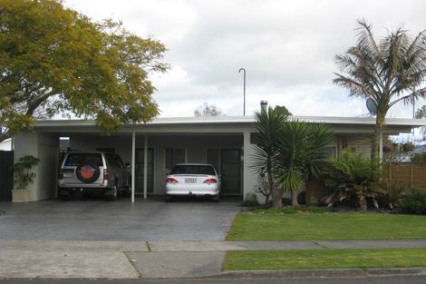 Photo of property in 28 Puriri Crescent, Edgecumbe, 3120