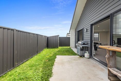 Photo of property in 8 Ash Lane, Omokoroa, 3114