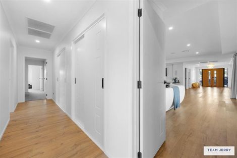 Photo of property in 21 Te Ara Aukati Terrace, Pokeno, 2471