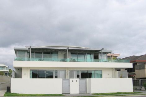 Photo of property in 3/135 Marine Parade, Mount Maunganui, 3116