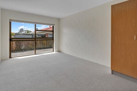 Photo of property in 2/125 Pigeon Mountain Road, Half Moon Bay, Auckland, 2012