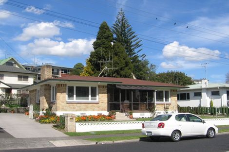 Photo of property in 102a Vale Street, Otumoetai, Tauranga, 3110