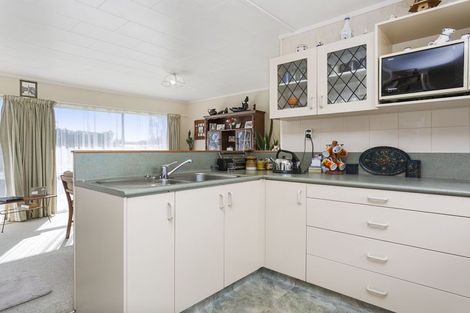 Photo of property in 37 Clarke Avenue, Te Aroha, 3320