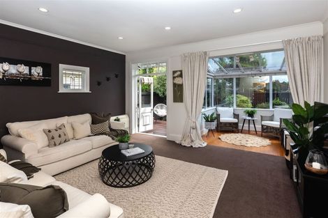 Photo of property in 30 Blighs Road, Strowan, Christchurch, 8052