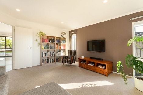 Photo of property in 190 Ballintoy Park Drive, Welcome Bay, Tauranga, 3175