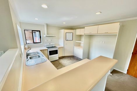 Photo of property in 2/1345 Dominion Extension, Mount Roskill, Auckland, 1041