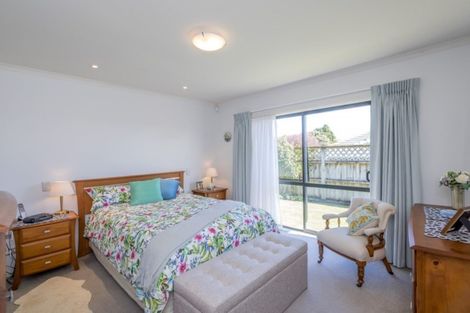 Photo of property in 20a Hira Street, Waikanae, 5036