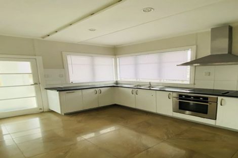 Photo of property in 57 Hayr Road, Three Kings, Auckland, 1042