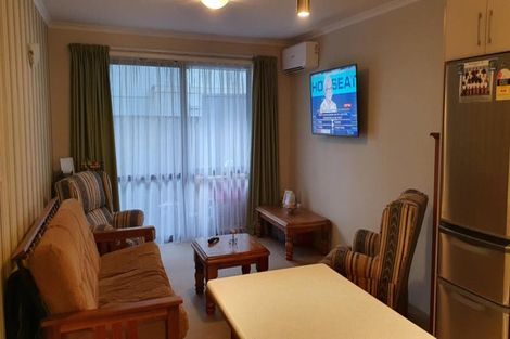 Photo of property in 2/240 Old Farm Road, Hillcrest, Hamilton, 3216