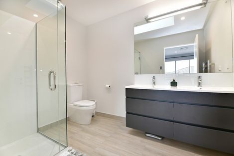 Photo of property in 3b Melia Place, Stanmore Bay, Whangaparaoa, 0932