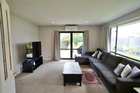 Photo of property in 2/32 Meadow Street, Papanui, Christchurch, 8052