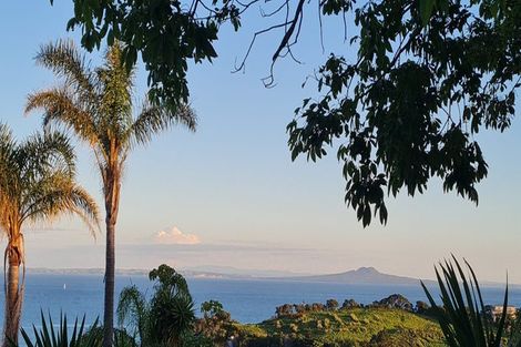 Photo of property in 76 Wade River Road, Stanmore Bay, Whangaparaoa, 0932