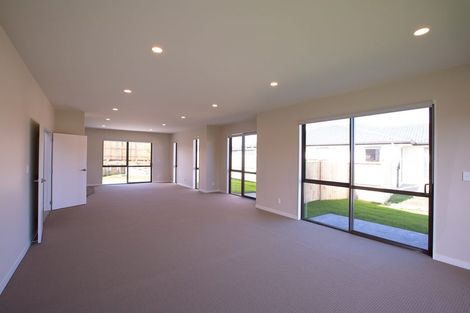 Photo of property in 15 Jessie Rise, Riverhead, 0820