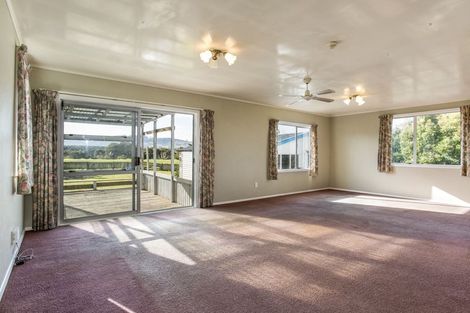 Photo of property in 55 Parakai Avenue, Parakai, 0830
