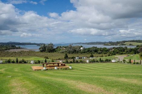 Photo of property in 77 Skudders Beach Road, Kerikeri, 0294