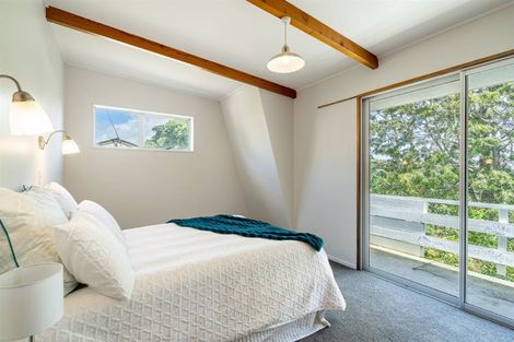 Photo of property in 2/35a Rangatira Road, Beach Haven, Auckland, 0626