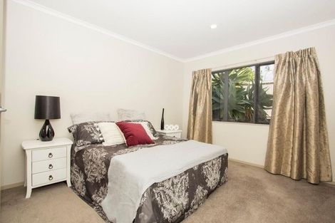 Photo of property in 2 Baverton Drive, Flat Bush, Auckland, 2016
