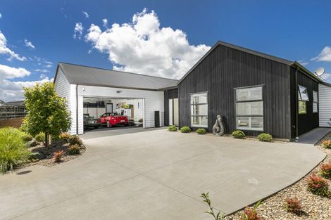 Photo of property in 80 Riverhead Point Drive, Riverhead, 0820