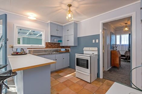 Photo of property in 17 Matai Street, Marton, 4710