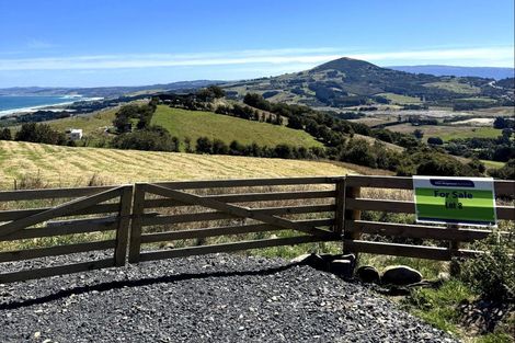 Photo of property in 1 Church Hill Road, Green Island, Dunedin, 9018