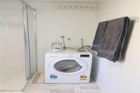 Photo of property in 54e Birkdale Road, Birkdale, Auckland, 0626