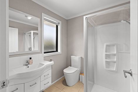 Photo of property in 31 Chestnut Close, Kelvin Grove, Palmerston North, 4414