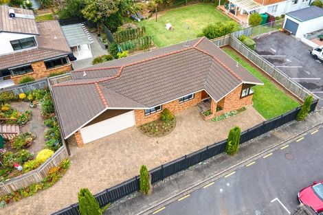 Photo of property in 2/22 Woodbridge Lane, Milford, Auckland, 0620