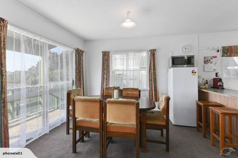Photo of property in 7 Fitzpatrick Street, Newlands, Wellington, 6037