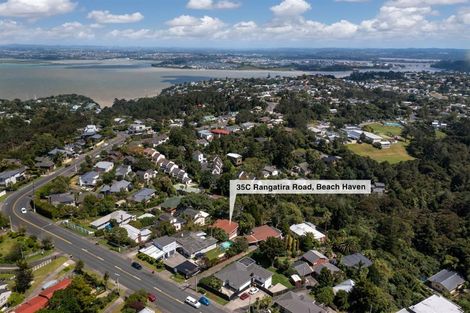 Photo of property in 2/35a Rangatira Road, Beach Haven, Auckland, 0626