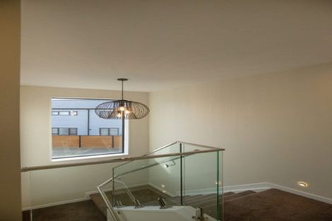 Photo of property in 13 Resnik Crescent, Kumeu, 0810