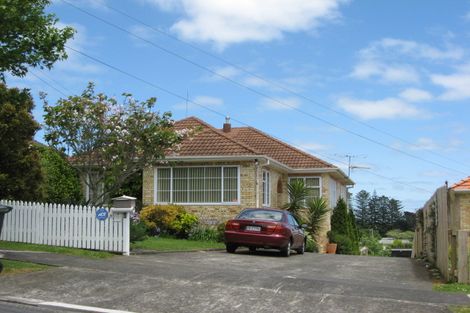 Photo of property in 27 Mason Avenue, Pukekohe, 2120