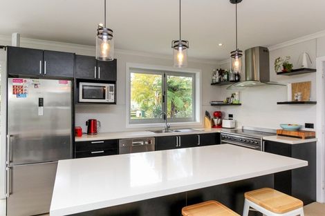 Photo of property in 142 Awai Road, Tarurutangi, New Plymouth, 4372