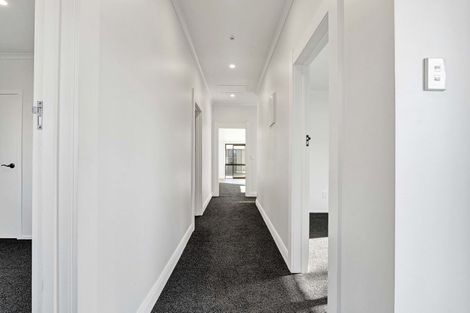 Photo of property in 22 Olivia Street, Stratford, 4332