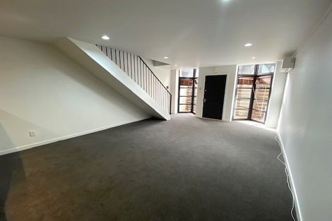 Photo of property in Mendosa Terraces Apartments, 13/9 Ebor Street, Te Aro, Wellington, 6011