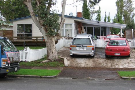 Photo of property in 26 Tiraumea Drive, Pakuranga, Auckland, 2010