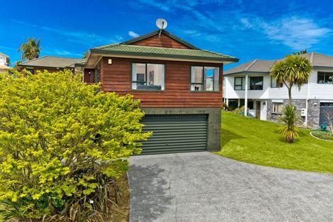 Photo of property in 21 Gala Place, Henderson, Auckland, 0612