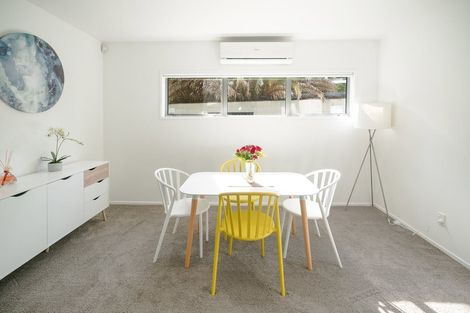 Photo of property in 1/11 Garmons Way, Castor Bay, Auckland, 0620