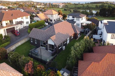 Photo of property in 119 Alec Craig Way, Gulf Harbour, Whangaparaoa, 0930