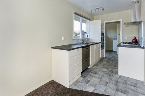 Photo of property in 27 Maces Road, Bromley, Christchurch, 8062