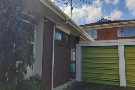 Photo of property in 1/123 Chivalry Road, Glenfield, Auckland, 0629
