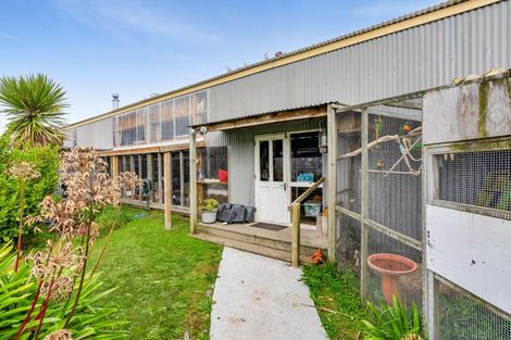 Photo of property in 5883 Mountain Road, Normanby, Hawera, 4673