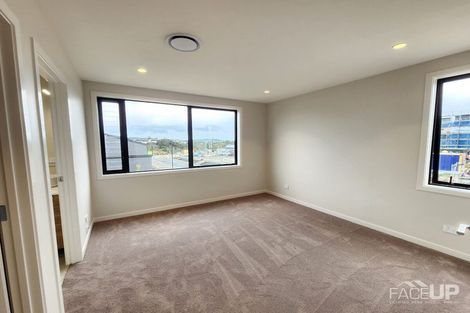 Photo of property in 60 Tahingamanu Road, Hobsonville, Auckland, 0616