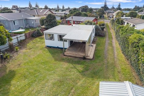 Photo of property in 3a Manuka Street, Otaki Beach, Otaki, 5512