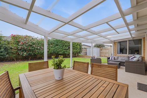 Photo of property in 8 Evergreen Glade, Papamoa Beach, Papamoa, 3118