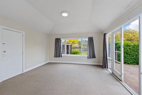 Photo of property in 7 Aorangi Road, Bryndwr, Christchurch, 8053