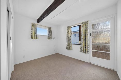 Photo of property in 44 Pinedale Crescent, Riversdale Beach, Masterton, 5872
